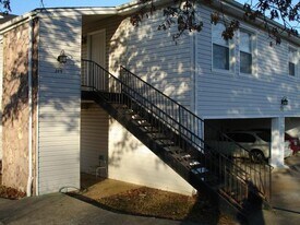 810 Bellevue Rd in Nashville, TN - Building Photo