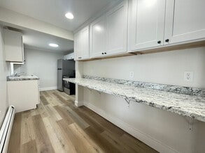 16 Avon St in Manchester, NH - Building Photo - Building Photo