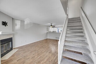 1239 S Flower Cir in Lakewood, CO - Building Photo - Building Photo