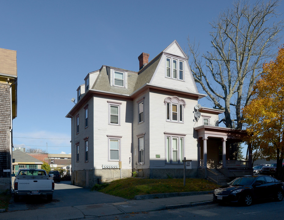 37 Morgan St in New Bedford, MA - Foto de edificio