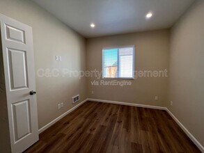 1478 Darwin St in Seaside, CA - Building Photo - Building Photo