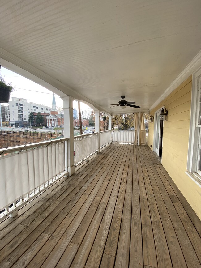 Duplex on Boulevard Place in Atlanta, GA - Building Photo - Building Photo