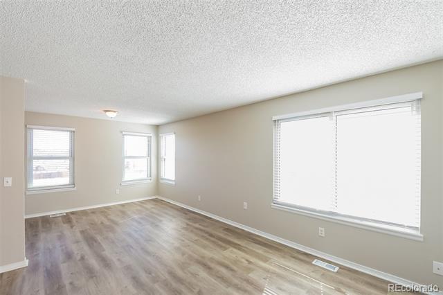 4214 S Halifax Way in Aurora, CO - Foto de edificio - Building Photo