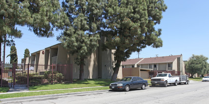 Pioneer Gardens Apartments in Santa Fe Springs, CA - Building Photo - Building Photo