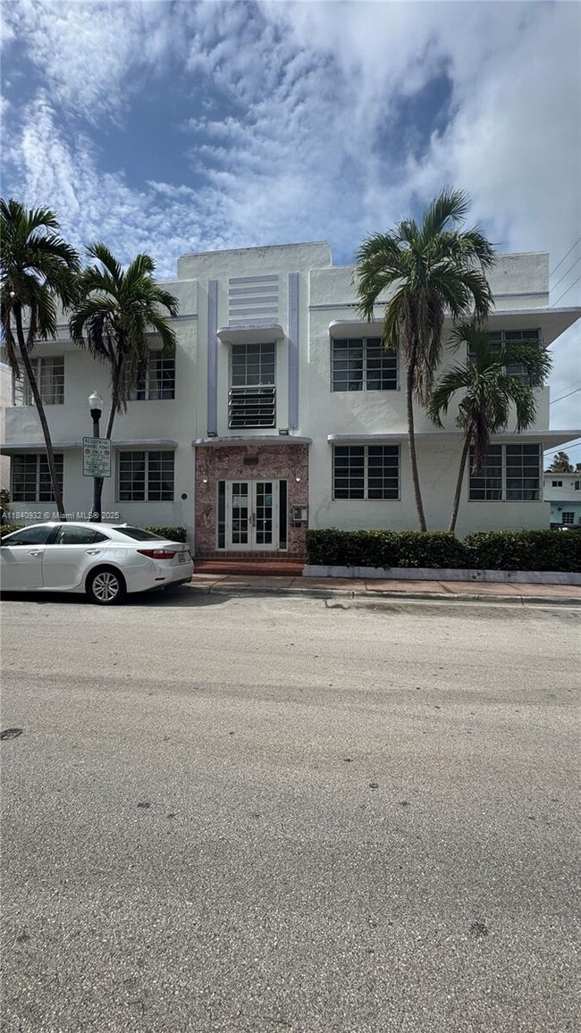 property at 610 8th St