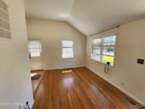 21 Coolidge Dr in Brick, NJ - Building Photo - Building Photo