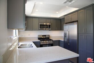 1252 N Formosa Ave-Unit -3 in West Hollywood, CA - Building Photo - Building Photo