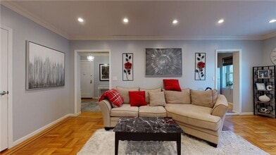 42 Barker Ave in White Plains, NY - Building Photo - Building Photo
