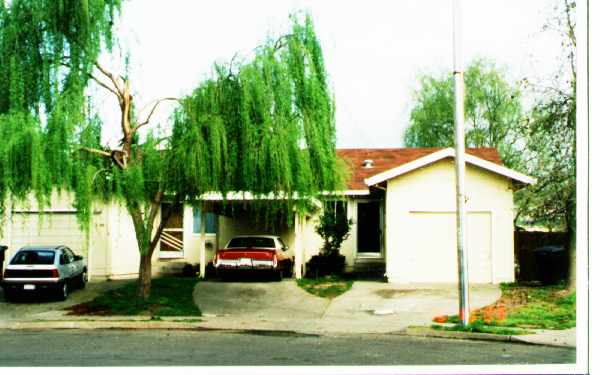 2557 Mohawk Ct in Santa Rosa, CA - Building Photo