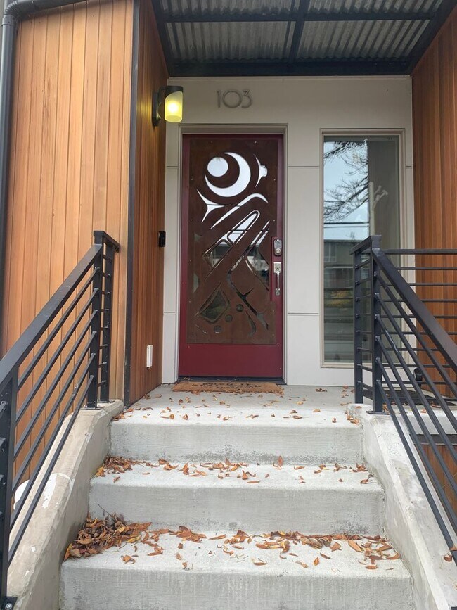 103 Martin Luther King Jr Way in Seattle, WA - Building Photo - Building Photo