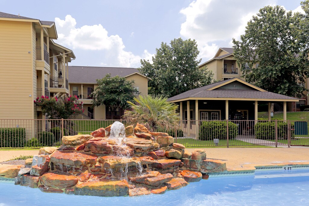 The Villages at Lost Creek San Antonio, TX Apartments