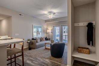 Thornton Hall in Reynoldsburg, OH - Building Photo - Interior Photo