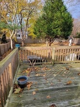 150 Ponquogue Ave in Hampton Bays, NY - Building Photo - Building Photo