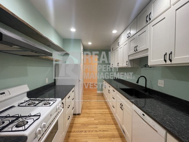 property at 1040 Walnut St