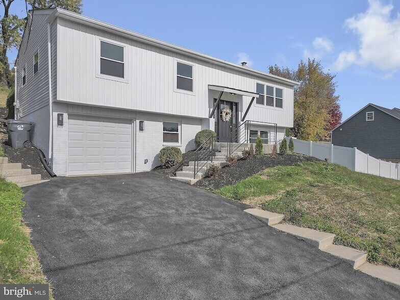 258 Tennessee Ave in Conshohocken, PA - Foto de edificio