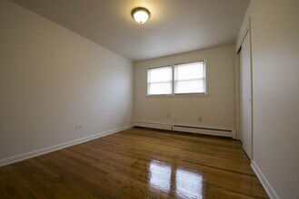 304 East 147th Street Harvey, IL 60426 in Harvey, IL - Building Photo - Building Photo