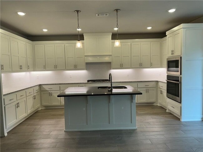 property at 3406 SW Lucretia Rd