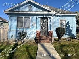 437 E Oak St in Lodi, CA - Building Photo
