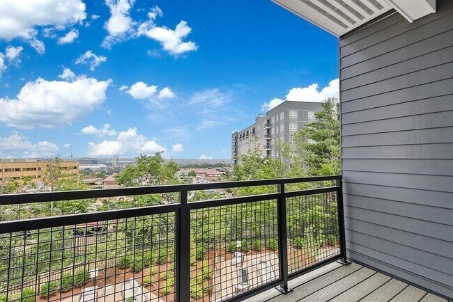 191 Washington St, Unit 513 in Boston, MA - Foto de edificio - Building Photo