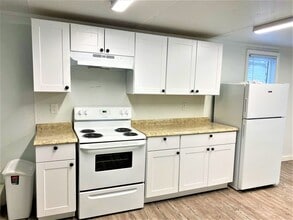 14 Seminole St in Warwick, RI - Building Photo - Building Photo