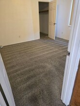 2366 Redwood Ave in Grants Pass, OR - Building Photo - Building Photo