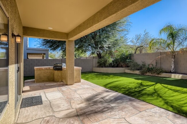 property at 3543 W Steinbeck Ct
