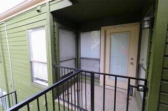 9831 Walnut St in Dallas, TX - Building Photo - Building Photo