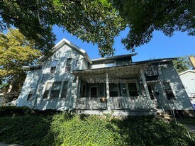 279 S Goodman St in Rochester, NY - Building Photo