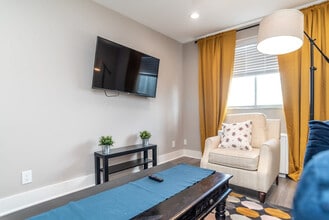 215 Piedmont Ave NE in Atlanta, GA - Building Photo - Building Photo