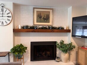 40 Elwyn Rd in Rye, NH - Building Photo - Building Photo