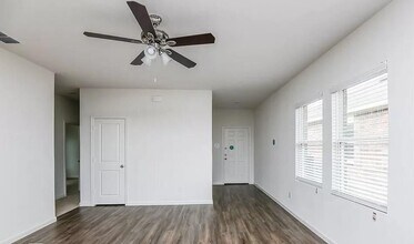 6125 Harrah Ln in Heath, TX - Building Photo - Building Photo