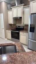 7251 Sugar Palm Ct in Ft. Myers, FL - Building Photo - Building Photo