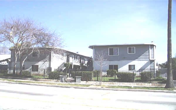 1868-1874 N Lincoln Ave in Pasadena, CA - Building Photo - Building Photo