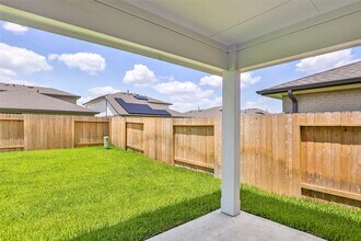 235 John House Ln in Arcola, TX - Building Photo - Building Photo