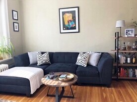 400 Marlborough St, Unit 9 in Boston, MA - Building Photo