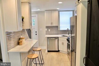 1117 W Lombard St in Baltimore, MD - Building Photo - Building Photo