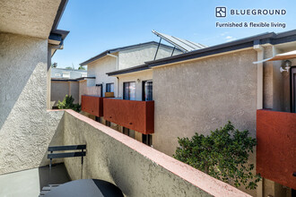13220 Riverside Dr in Los Angeles, CA - Building Photo - Building Photo