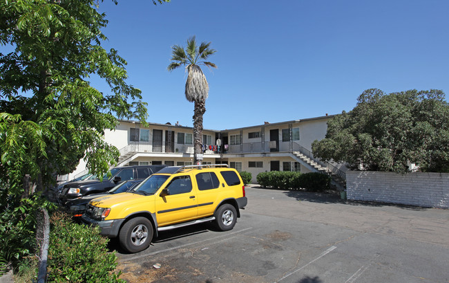 3240-3260 Buena Vista Ave in Lemon Grove, CA - Building Photo - Building Photo