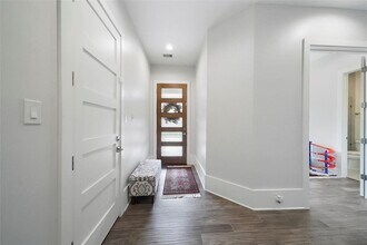 1810 Branard St in Houston, TX - Building Photo - Building Photo