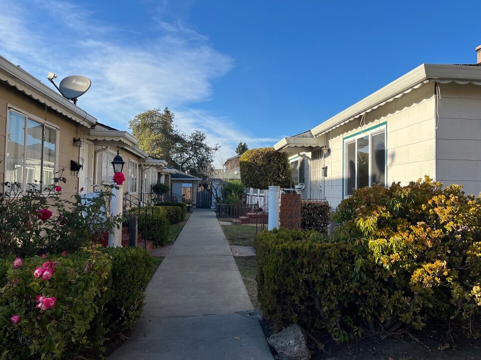 530 Madison Ave, Unit 530 in Redwood City, CA - Building Photo