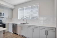 433 Boreal Dr in Leduc, AB - Building Photo - Building Photo