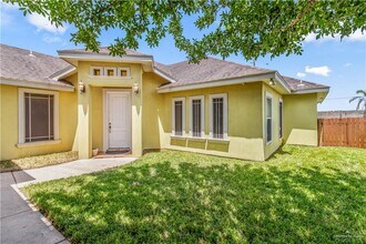 25 Nickel Dr in Edinburg, TX - Building Photo - Building Photo
