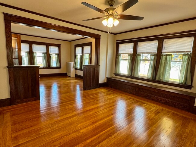 16 Davis Ave, Unit 1 in Cranston, RI - Building Photo - Building Photo