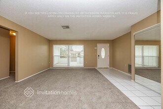 7023 Bramblewood Dr in Port Richey, FL - Building Photo - Building Photo