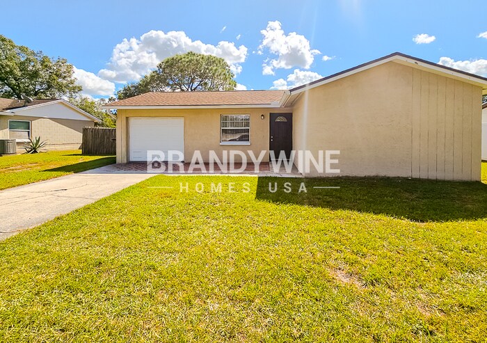 14024 Arbor Knoll Cir in Tampa, FL - Building Photo