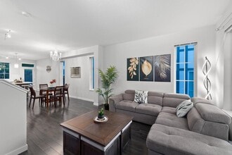 30989 Westridge Pl in Abbotsford, BC - Building Photo - Building Photo