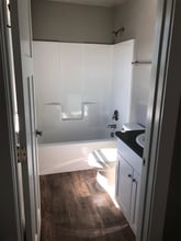 924 S Division St in Moses Lake, WA - Foto de edificio - Building Photo