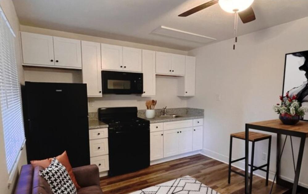 1031 Moss Rd in South Lake Tahoe, CA - Building Photo