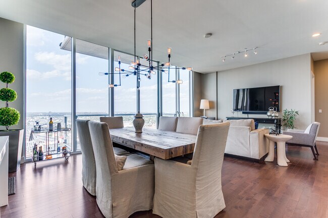 property at 610 E Market St