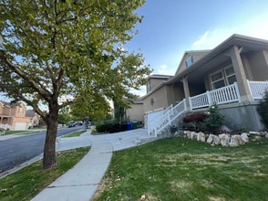 7958 Big Sycamore Dr in West Jordan, UT - Building Photo - Building Photo